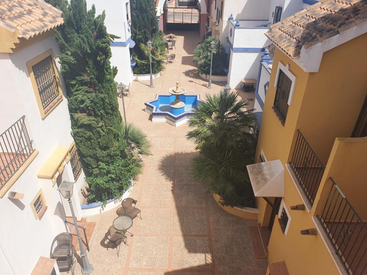 Calle Carlos Primero, Roda 외부 사진